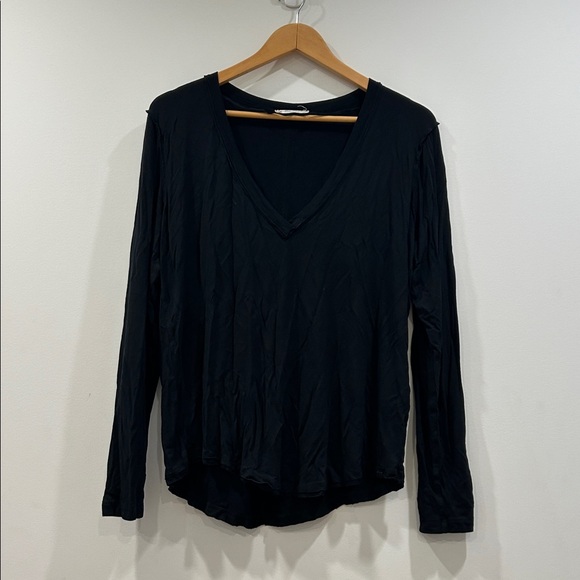 Free People Black Long Sleeve V-neck Top Tee T-Shirt L Large - Picture 2 of 8